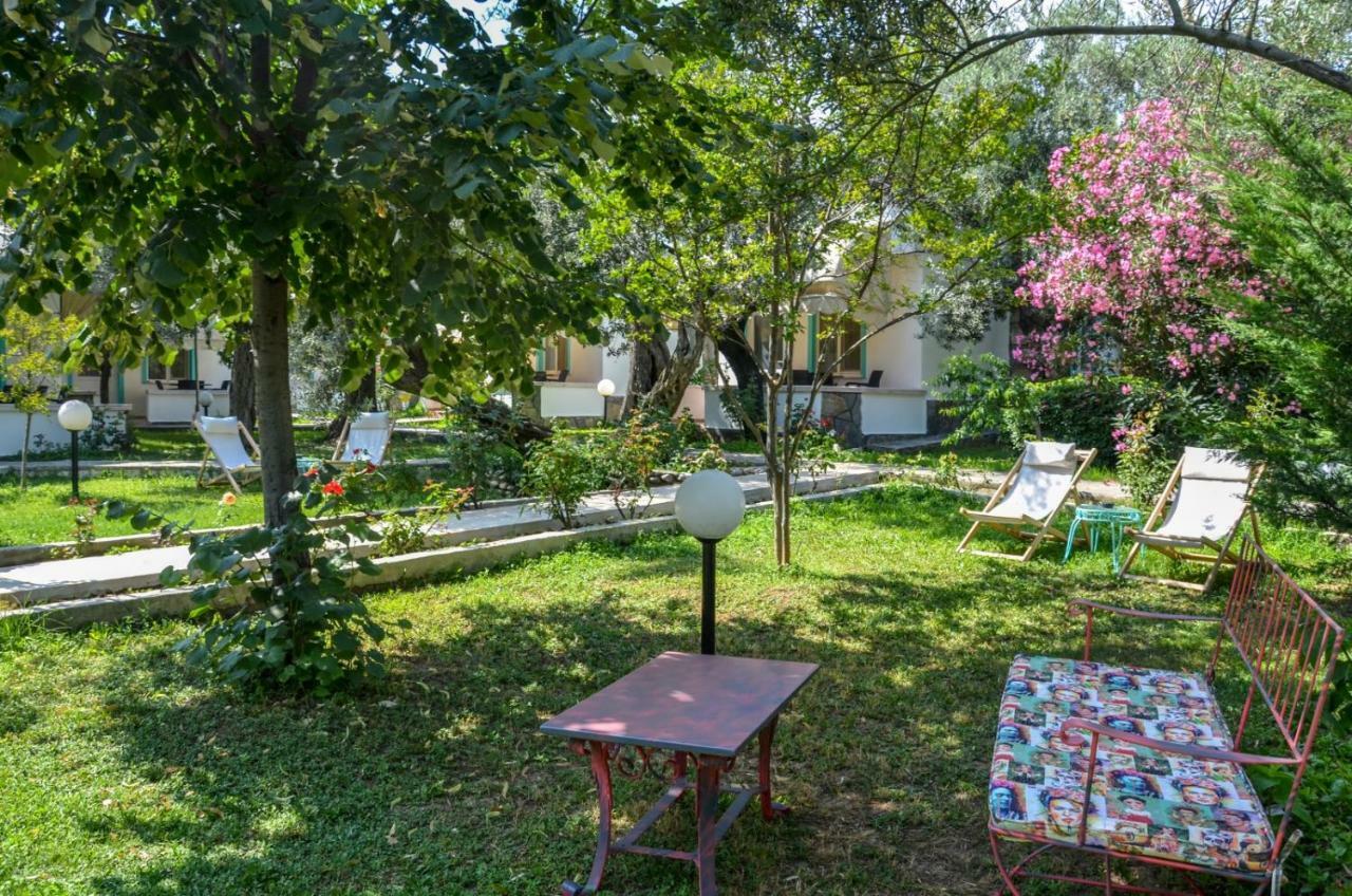Ergul Motel Küçükkuyu Kültér fotó